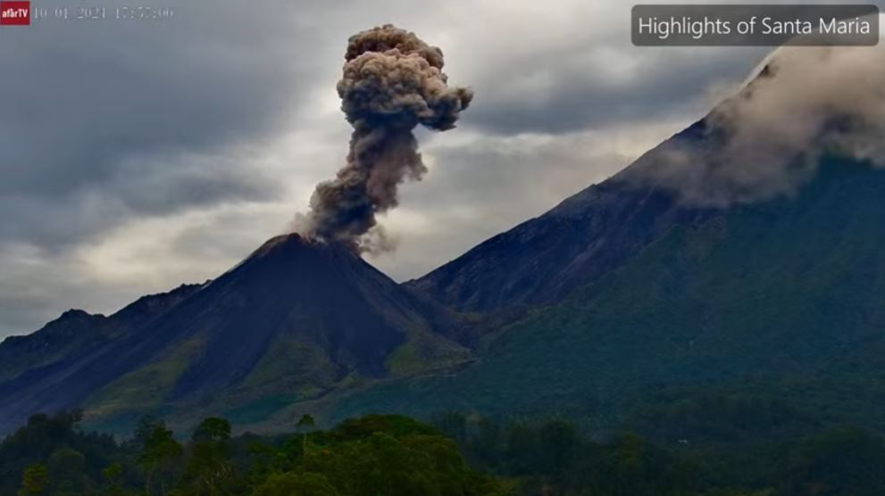 Webcam en direct de Santa Maria Volcano - Santiaguito, Quetzaltenango, Guatemala